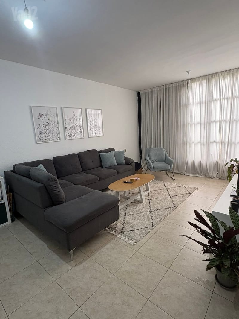 תמונה מיד2 – 5 חדרים • 6,000 ₪, מנוחה ונחלה 35, 'שכונה א, רחובות (1)