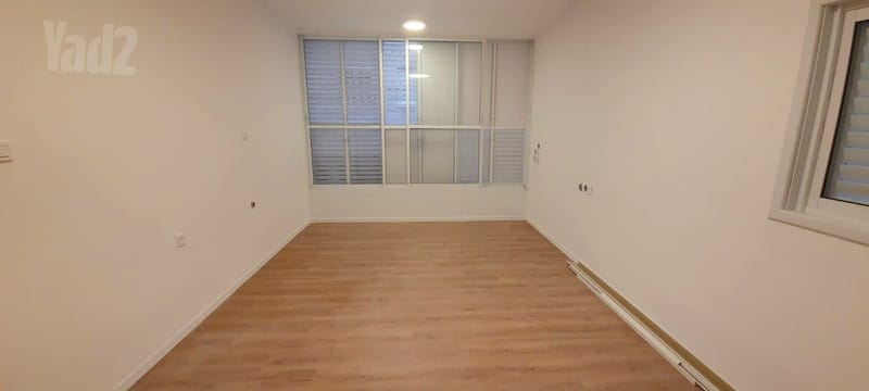 תמונה מיד2 – 2.5 חדרים • 4,600 ₪, שפרינצק, קריית עבודה, חולון (1)