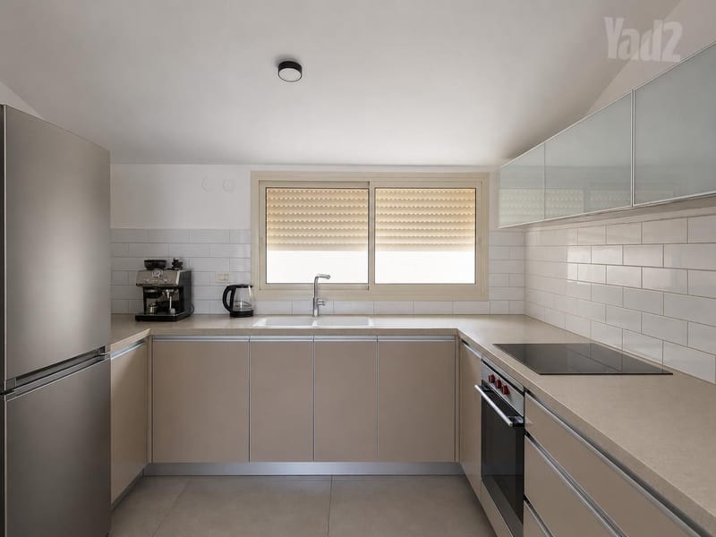 Photo from Yad2 – 3 Rooms • ₪5,900, מצפה 11, Neve Sha'anan, Haifa (1)