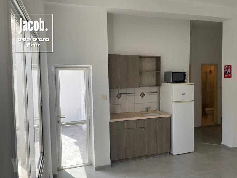 Photo from Yad2 – 2 Rooms • ₪3,300, שדרות הנשיא, Ramat HaTishbi, Haifa (1)