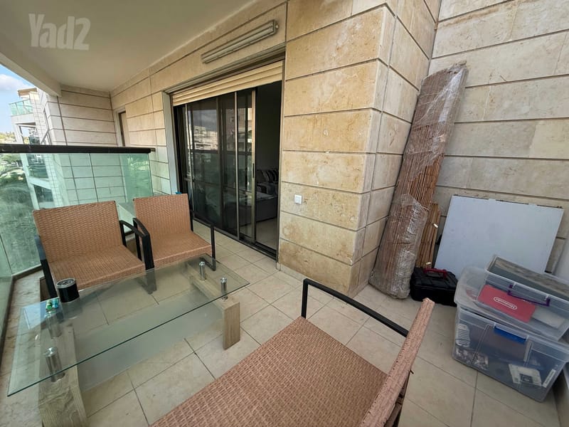 תמונה מיד2 – 4 חדרים • 7,000 ₪, קרית השרון, נתניה (1)