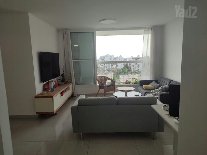 תמונה מיד2 – 4 חדרים • 6,300 ₪, נגבה 28, קריית גנים, ראשון לציון (1)