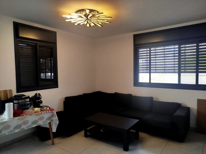 תמונה מפייסבוק – 4 חדרים עם שותפים • 2,400 ₪, רשפים 18, התקווה, תל אביב (1)