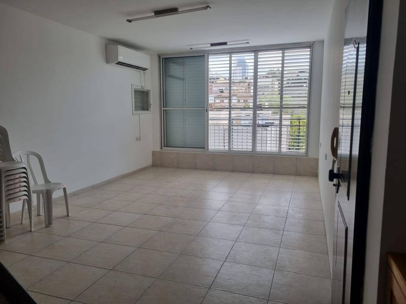 Photo from Facebook – 4 Rooms • ₪9,000, אלימלך, Ben Gurion, Ramat Gan (1)