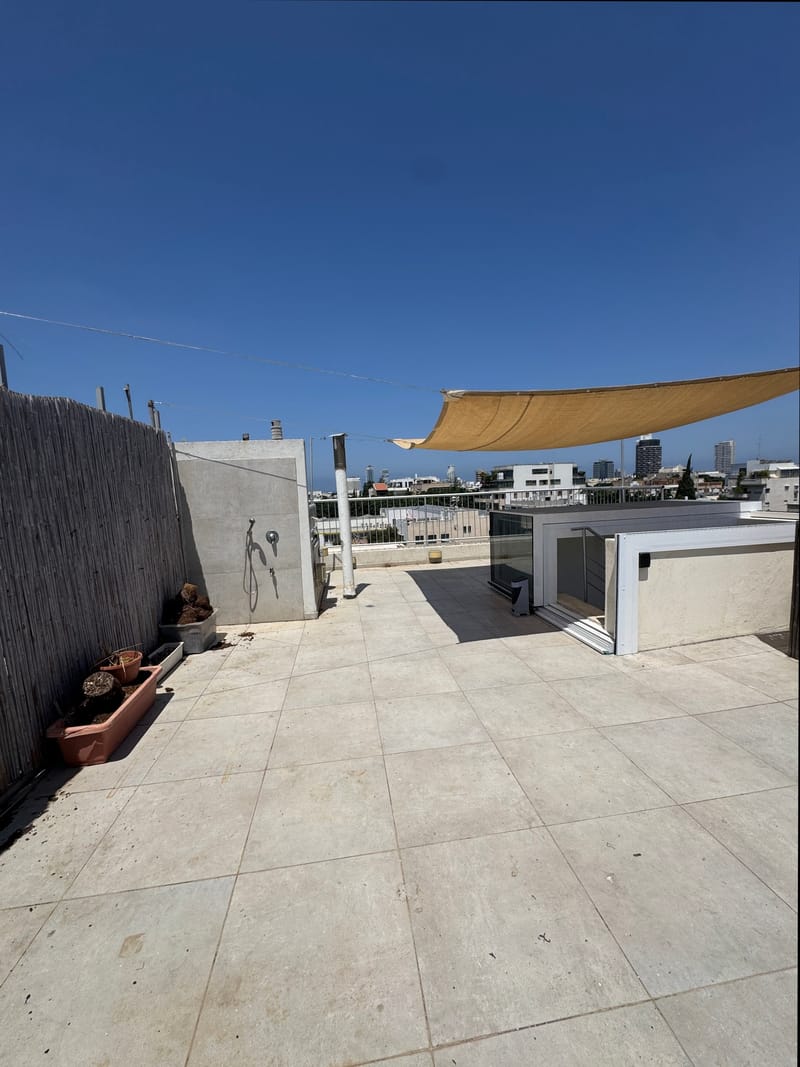 תמונה מפייסבוק – 4 חדרים • 17,000 ₪, ביל״ו/לונץ, לב תל אביב, תל אביב (1)