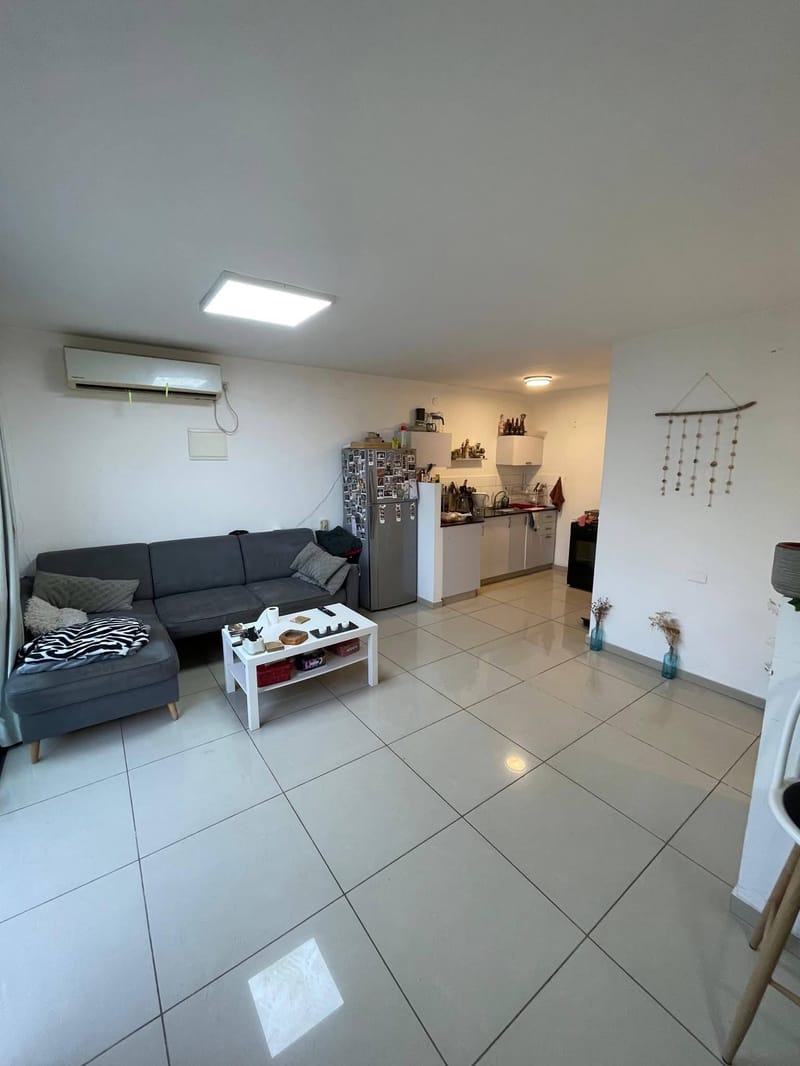 תמונה מפייסבוק – 3 חדרים עם שותפים • 3,300 ₪, י.ל. פרץ/צ'לנוב, פלורנטין, תל אביב (1)