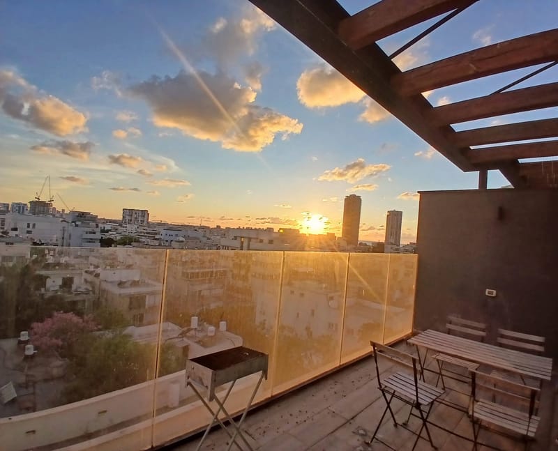 תמונה מפייסבוק – 4 חדרים • 11,600 ₪, הגדוד העברי 18, נווה שאנן, תל אביב (1)