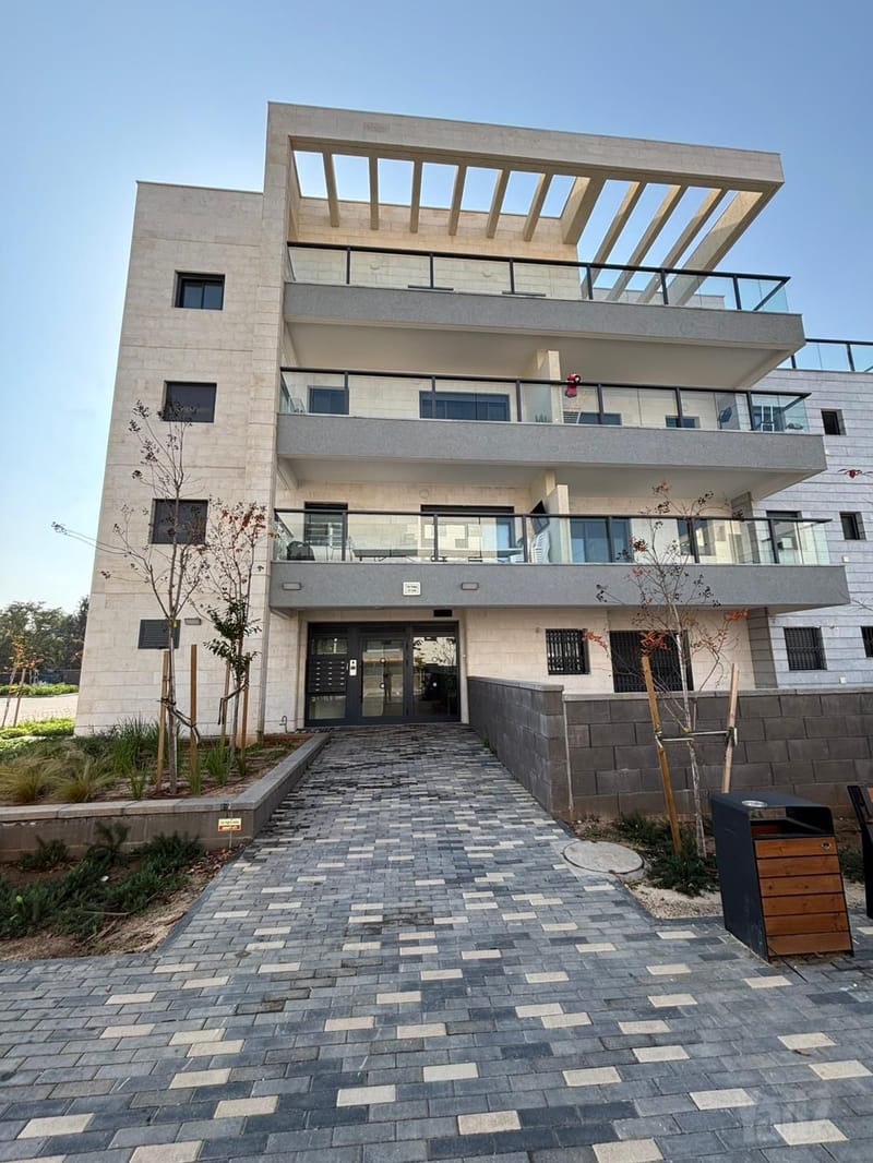 תמונה מיד2 – 5.5 חדרים • 6,500 ₪, מאיר הר ציון 11, הרובע הבינלאומי, לוד (1)