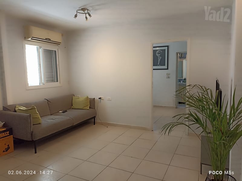 Фото с Yad2 – 2 Комнаты • 3,550 ₪, חפר 15, Атиква, Тель-Авив (1)