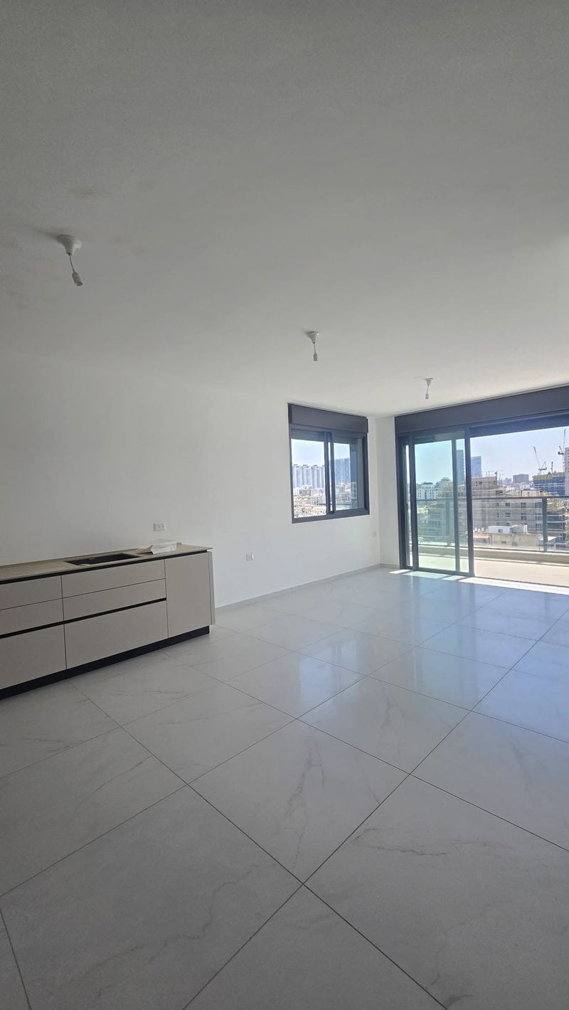 Photo from Facebook – 4 Rooms • ₪8,300, Southwest Neighborhood - Old, Bat Yam (1)