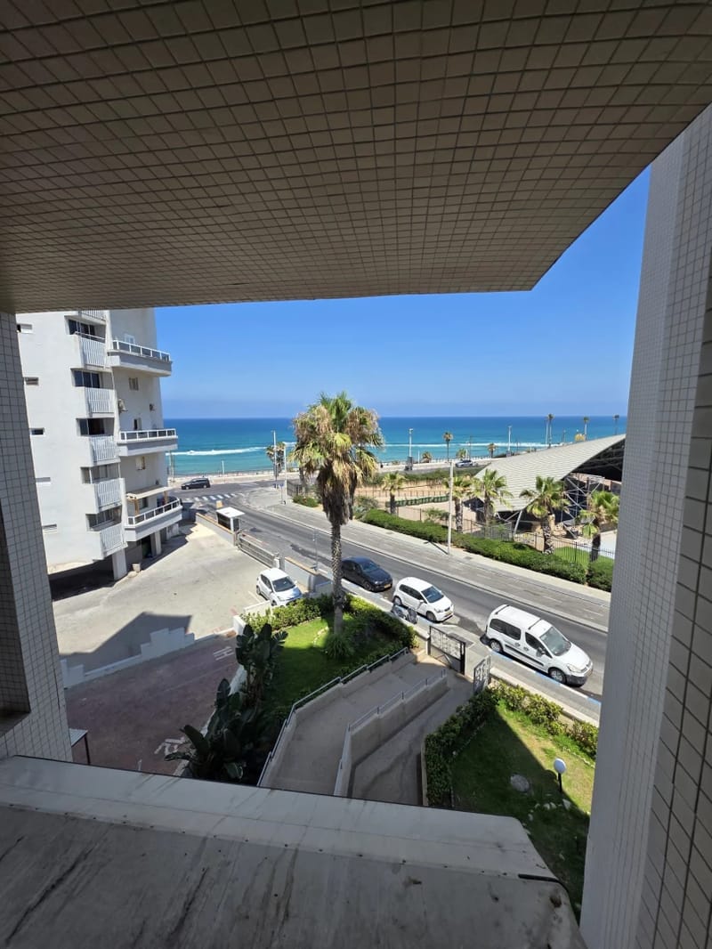 תמונה מפייסבוק – 4 חדרים • 7,400 ₪, העצמאות 4, הגבול - רוטשליד, בת ים (1)
