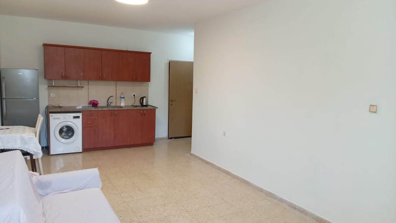 תמונה מפייסבוק – סטודיו • 3,700 ₪, דניאל 61, לב העיר, בת ים (1)