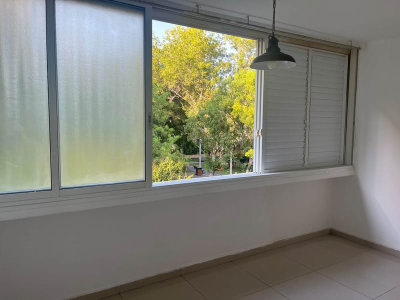 תמונה מפייסבוק – 3.5 חדרים • 4,600 ₪, רמת יוסף, בת ים (1)