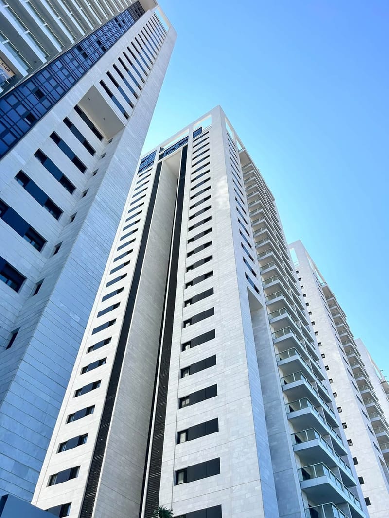 Photo from Facebook – 4.5 Rooms • ₪8,000, פרויקט THE FIVE, Nitzana, Bat Yam (1)