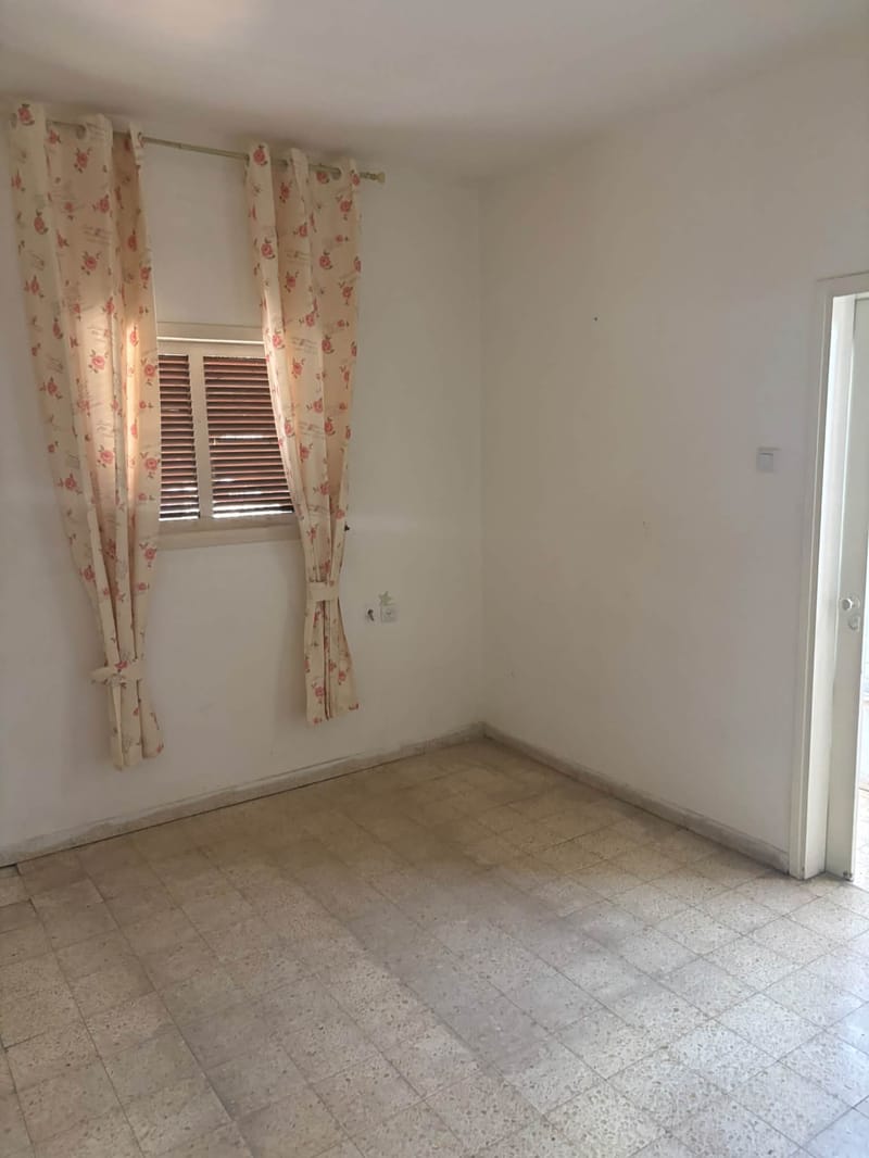 תמונה מפייסבוק – 2 חדרים • 3,900 ₪, קרן קיימת, ניצנה, בת ים (1)