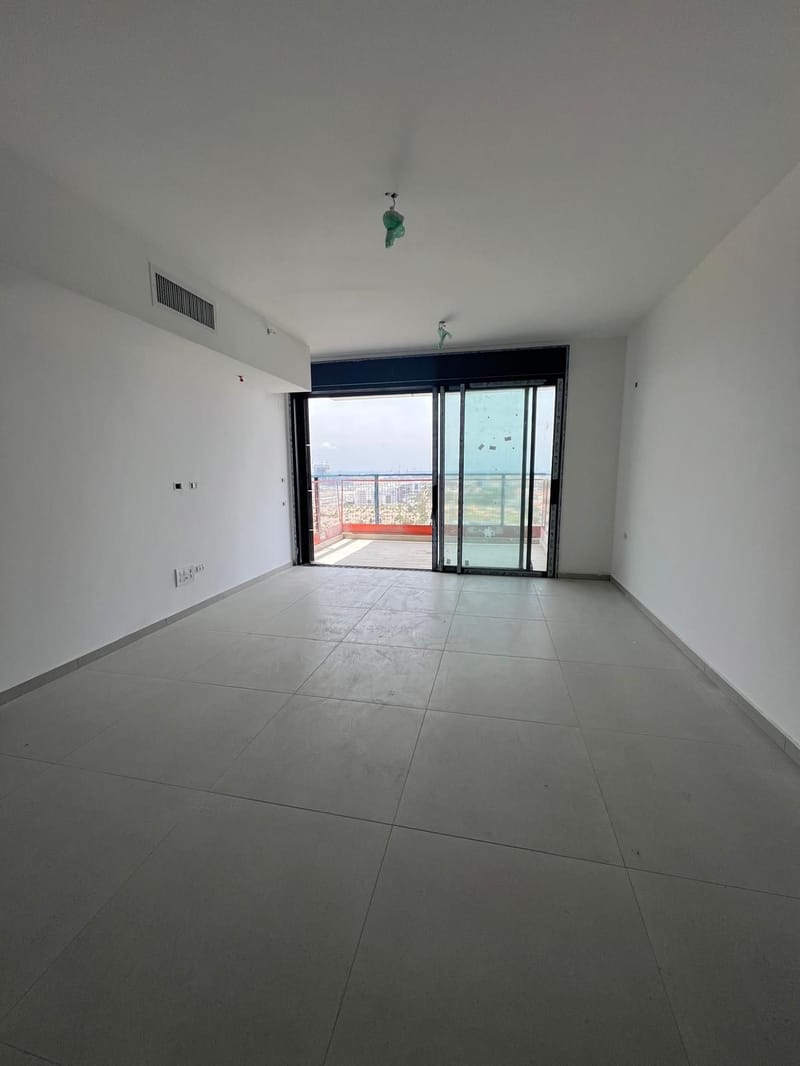 Photo from Facebook – 4 Rooms • ₪2,750,000, פרויקט MOMENT, Southeast Neighborhood, Bat Yam (1)
