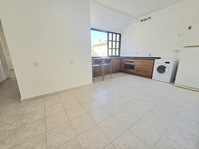 2 חדרים • 5,800 ₪ - Image 3