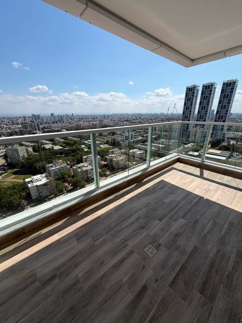 תמונה מפייסבוק – 4.5 חדרים • 7,000 ₪, כצנלסון 41, ניצנה, בת ים (1)
