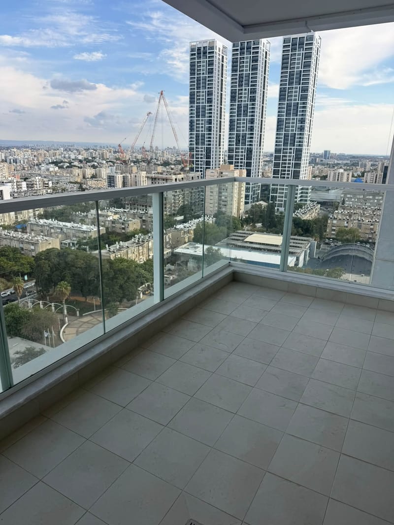 Photo from Facebook – 4.5 Rooms • ₪7,800, פרויקט THE FIVE, Nitzana, Bat Yam (1)