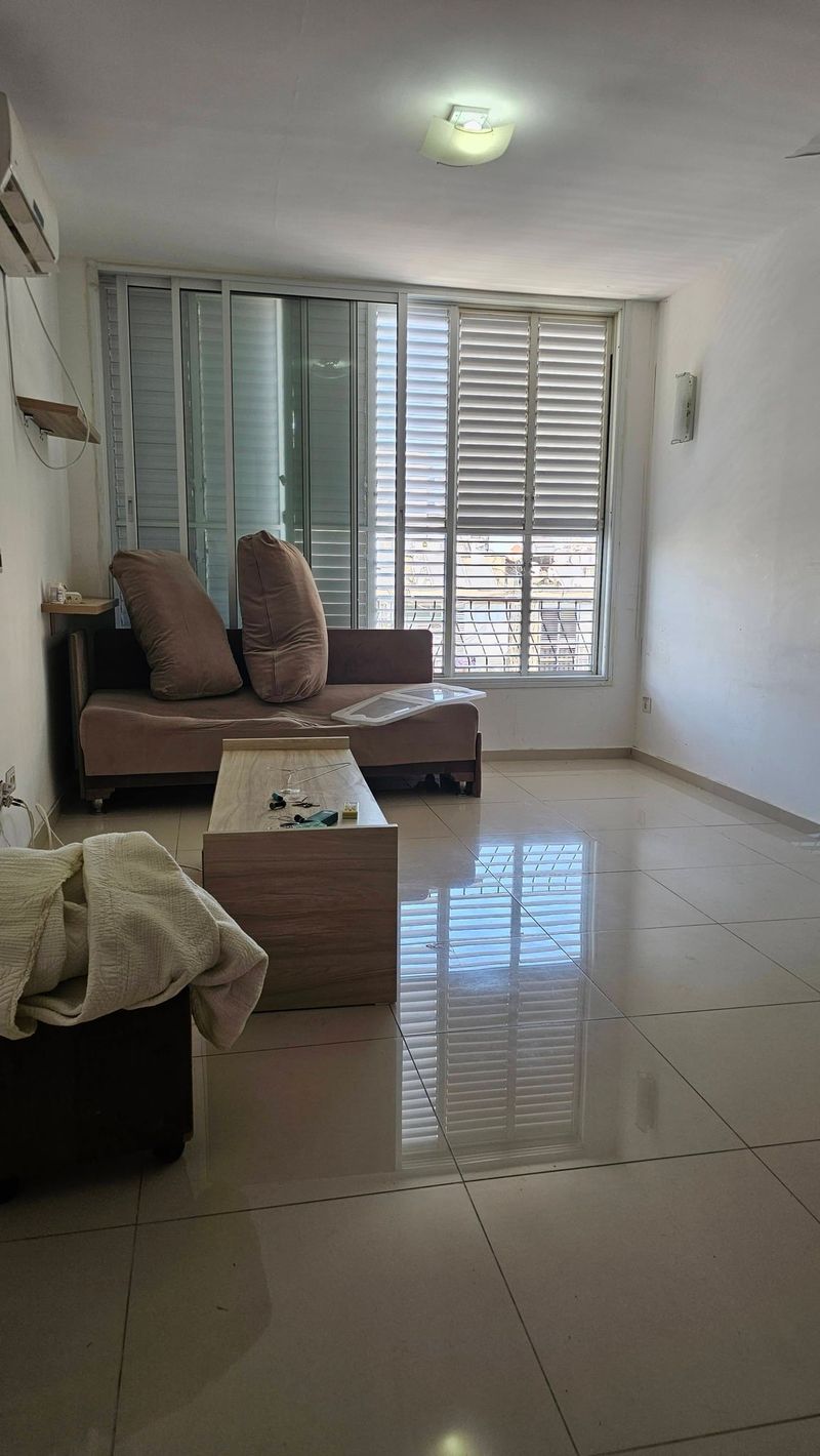 תמונה מפייסבוק – 4 חדרים • 4,700 ₪, עוזיאל 32, לב העיר, בת ים (1)