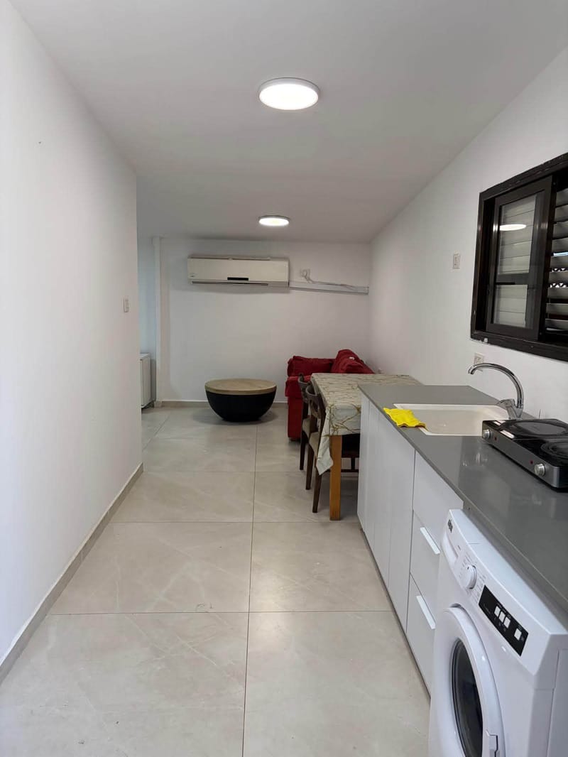 תמונה מפייסבוק – סטודיו • 3,700 ₪, הרצל, אגרובנק, חולון (1)