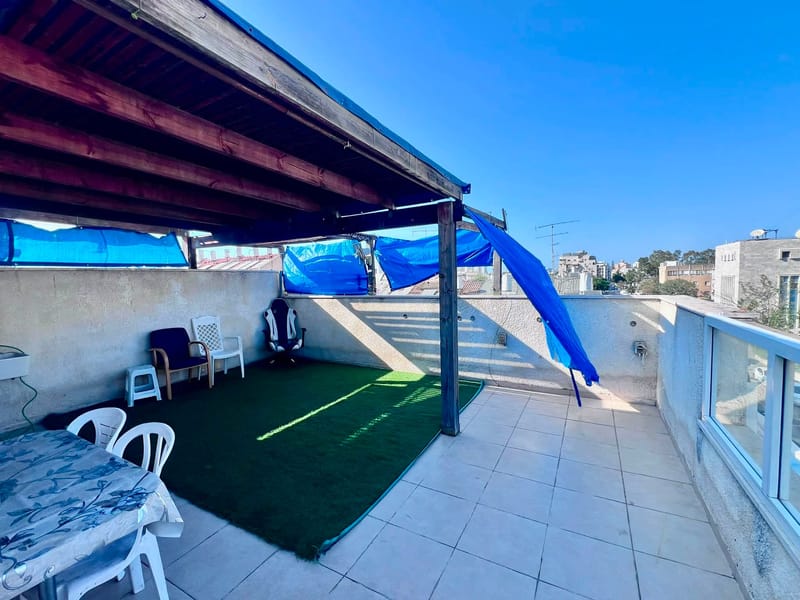 תמונה מפייסבוק – 4 חדרים • 6,000 ₪, ליאון בלום, קריית עבודה, חולון (1)