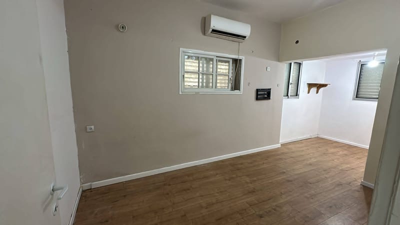 Photo from Facebook – 2.5 Rooms • ₪6,600, בן גוריון, Tel Ganim, Ramat Gan (1)