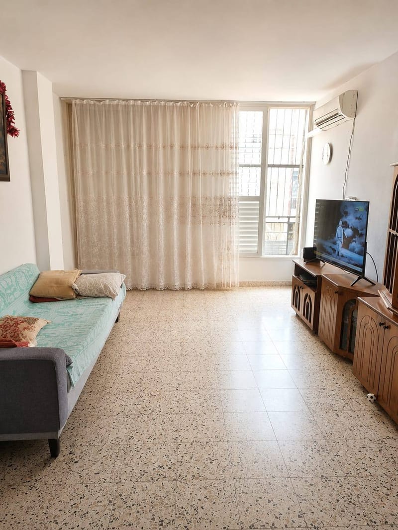 תמונה מפייסבוק – 3 חדרים • 4,100 ₪, הפורצים, תל גיבורים, חולון (1)
