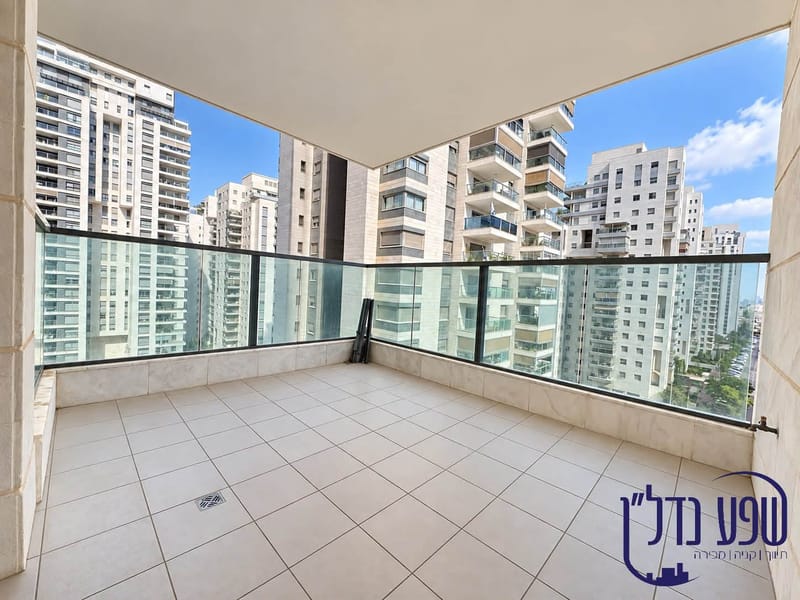תמונה מפייסבוק – 5 חדרים • 8,200 ₪, צבי תדמור 10, קריית אילון , חולון (1)