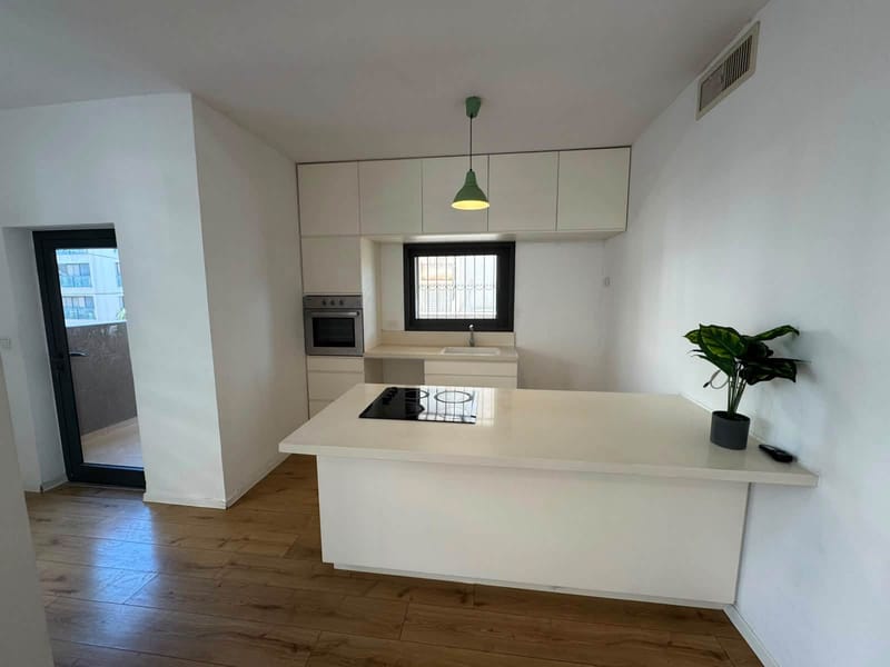 Photo from Facebook – 5 Rooms • ₪8,100, Marom Nave, Ramat Gan (1)