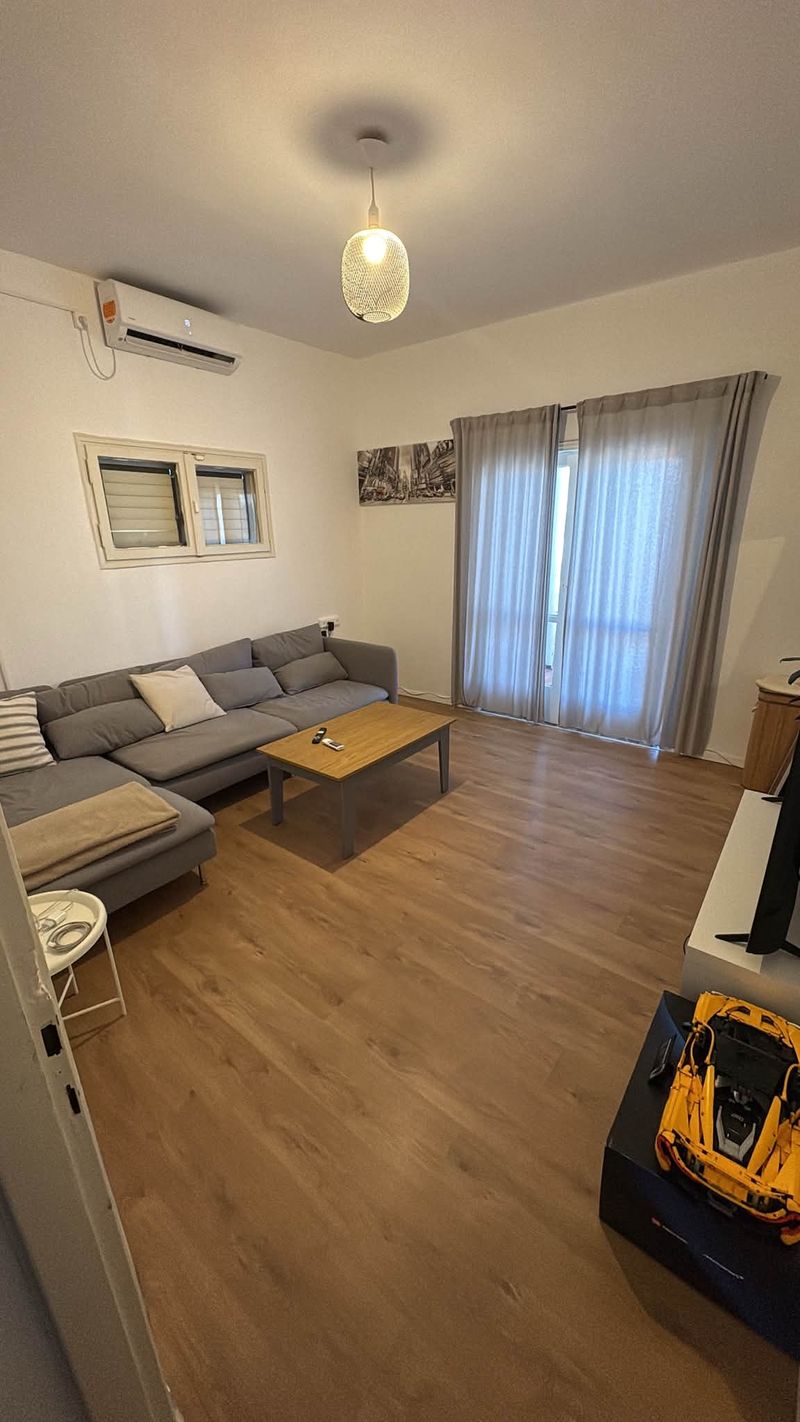 תמונה מפייסבוק – 2 חדרים • 5,700 ₪, דרך השלום 37, סיטי, גבעתיים (1)