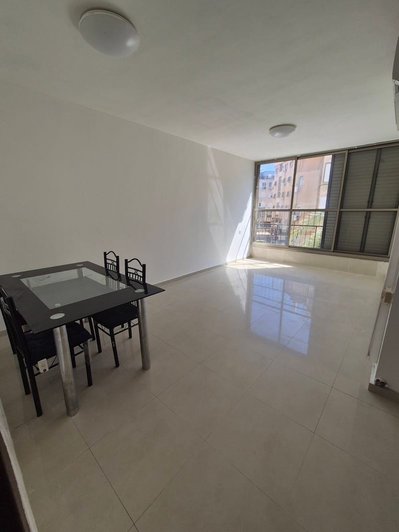 Photo from Facebook – 3 Rooms • ₪5,000, שמואל הנגיד 37, Green Ve'Am, Holon (1)