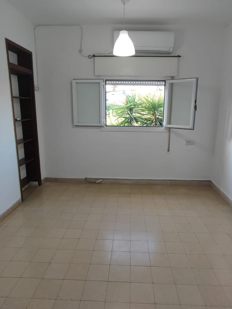 תמונה מפייסבוק – 3 חדרים • 5,800 ₪, מתחם נגבה, רמת גן (1)