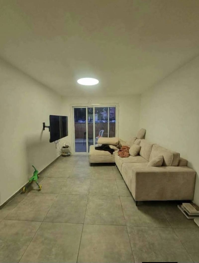 Фото с Facebook – 3 Комнаты • 5,650 ₪, משה שרת, Кирьят-Шарет Восток, Холон (1)