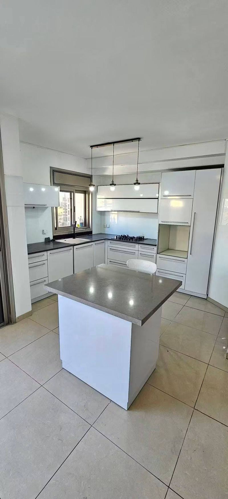 תמונה מפייסבוק – 5 חדרים • 7,900 ₪, עוזי חיטמן, קריית אילון , חולון (1)