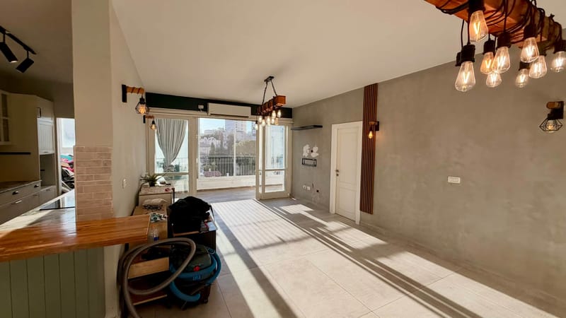 Photo from Facebook – 3 Rooms • ₪8,900, סירקין, Po'alei HaRakevet, Givatayim (1)