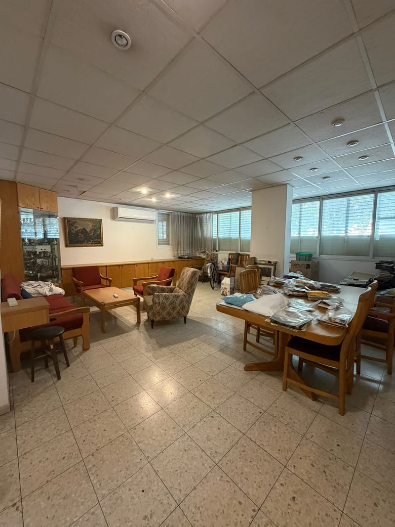 תמונה מפייסבוק – 4 חדרים • 7,500 ₪, צה״ל 4, סיטי, גבעתיים (1)