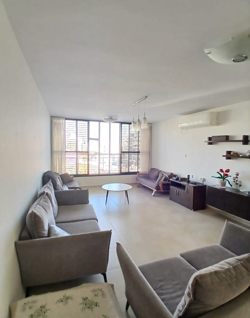 תמונה מפייסבוק – 4 חדרים • 6,500 ₪, הרא״ה, מתחם נגבה, רמת גן (1)