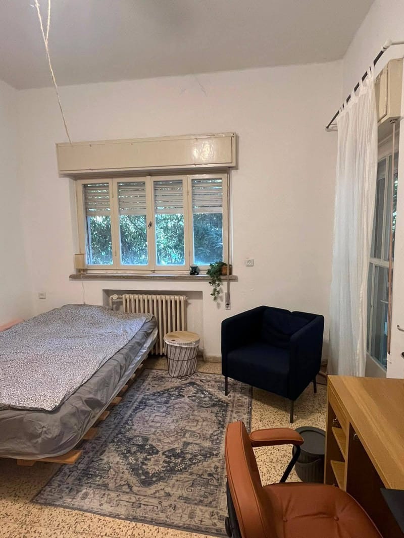 תמונה מפייסבוק – 3 חדרים • 8,500 ₪, עובדיה מברטנורה, רחביה, ירושלים (1)