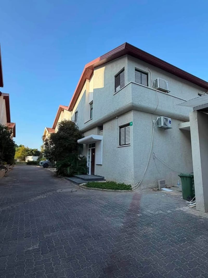 Photo from Facebook – 6 Rooms • ₪14,200, Kiryat HaPrachim 2005, Ra'anana (1)