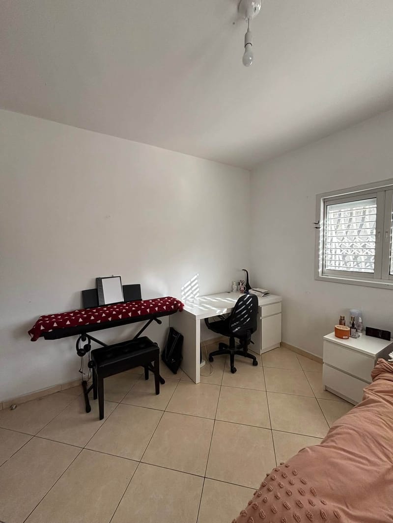 תמונה מפייסבוק – חדר בדירת שותפים • 2,500 ₪, מלכי יהודה, הרצלייה הירוקה, הרצליה (1)