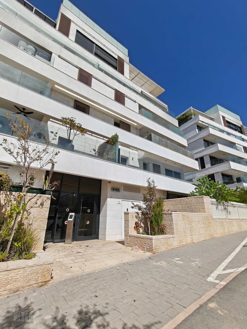 תמונה מיד2 – 6 חדרים • 11,000 ₪, יער בן שמן 18, נופים, מודיעין-מכבים-רעות (1)