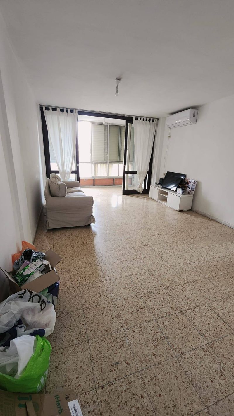 תמונה מפייסבוק – 3 חדרים • 6,400 ₪, ויצמן/הרב קוק, מרכז, הרצליה (1)