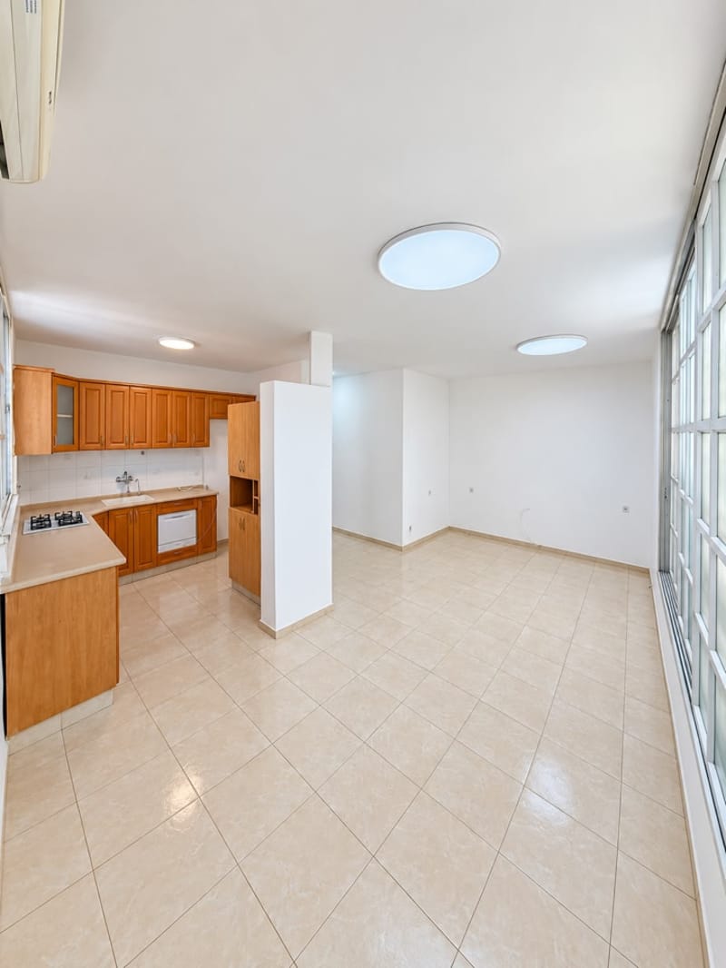 תמונה מפייסבוק – 4 חדרים • 6,950 ₪, הרצליה (1)