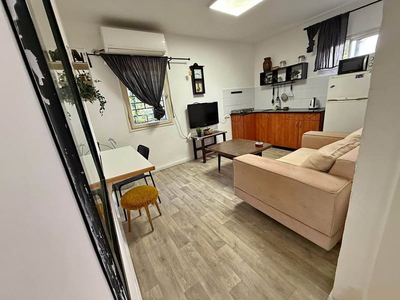 תמונה מפייסבוק – 2 חדרים • 3,500 ₪, הערבה, רמות ויצמן, יבנה (1)