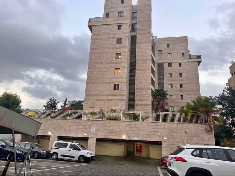 Photo from Facebook – 4 Rooms • ₪8,250, Kiryat Rabin, Holon (1)