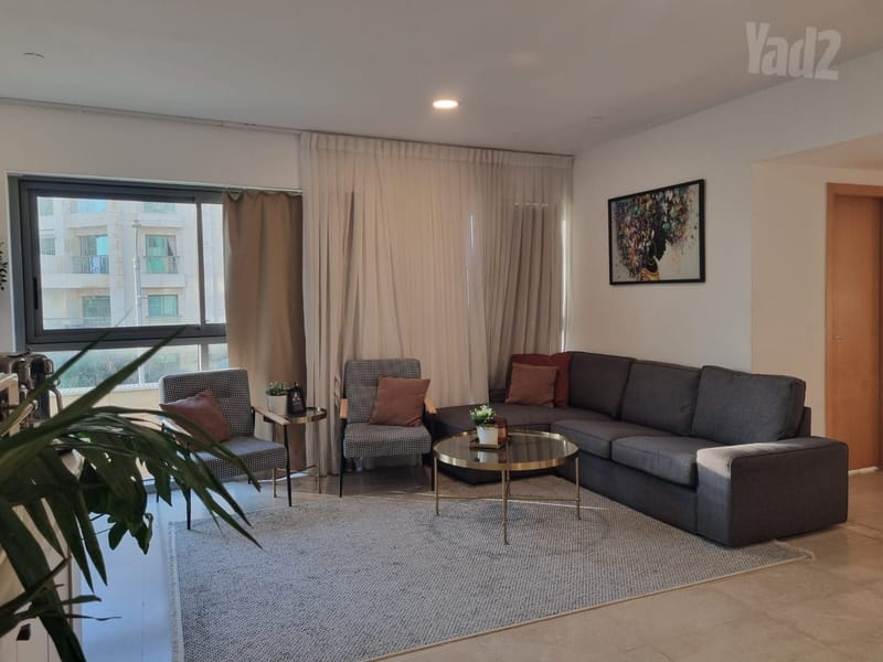 תמונה מיד2 – 4.5 חדרים • 15,600 ₪, השונית 10, מרינה, הרצליה (1)