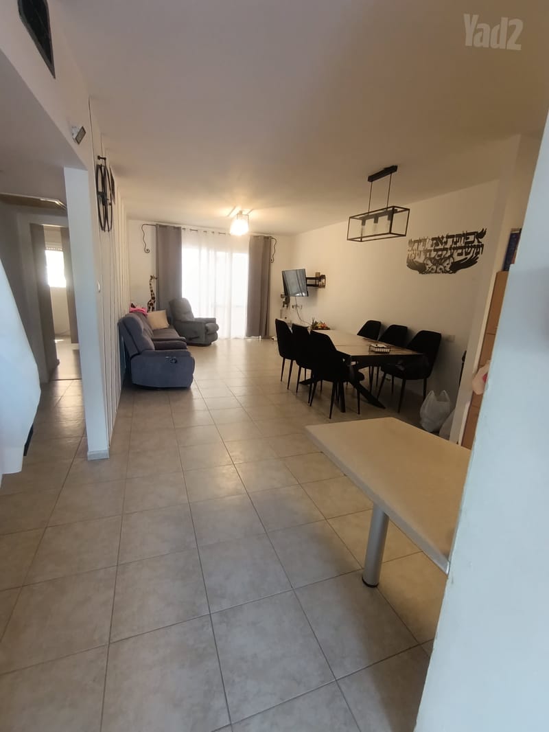 תמונה מיד2 – 4 חדרים • 7,900 ₪, שדרות רוטשילד 21, רובע ט"ו, אשדוד (1)