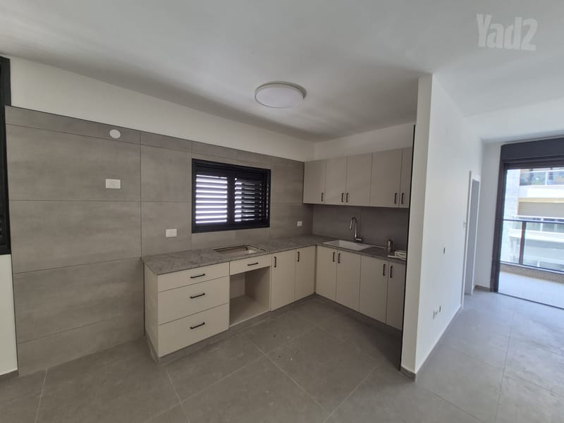 תמונה מיד2 – 4 חדרים • 7,000 ₪, חיים צבי גרינשטיין, קרול, פתח תקווה (1)