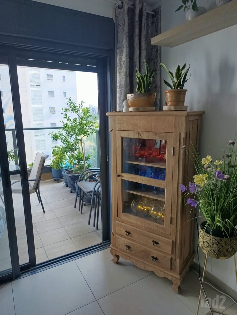 תמונה מיד2 – 3 חדרים • 7,000 ₪, ה' באייר 43, נווה ים, ראשון לציון (1)